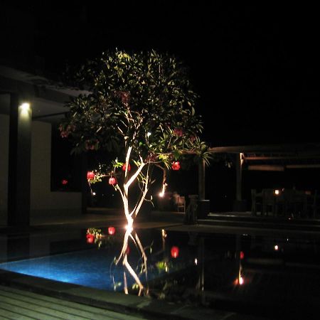Cafe Alberto B And B Senggigi Exterior photo