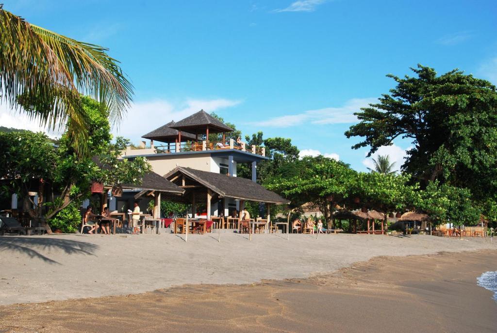 Cafe Alberto B And B Senggigi Exterior photo