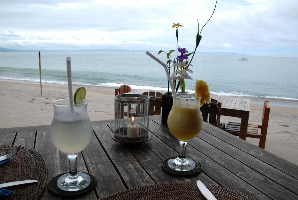 Cafe Alberto B And B Senggigi Exterior photo